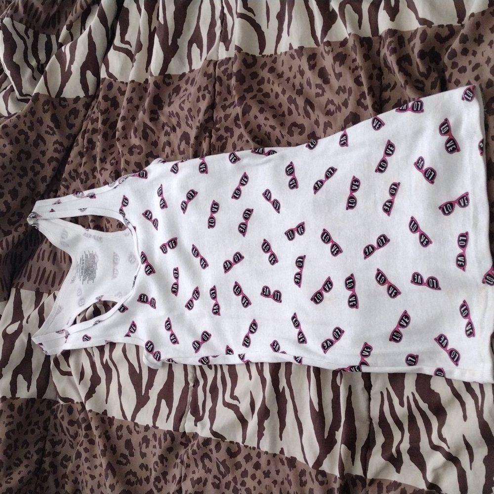 LOVE TANK TOP INSIDE GLASSES PINK SUNGLASS WITH LOVE WRITTEN INSIDE CUTE  TANK
